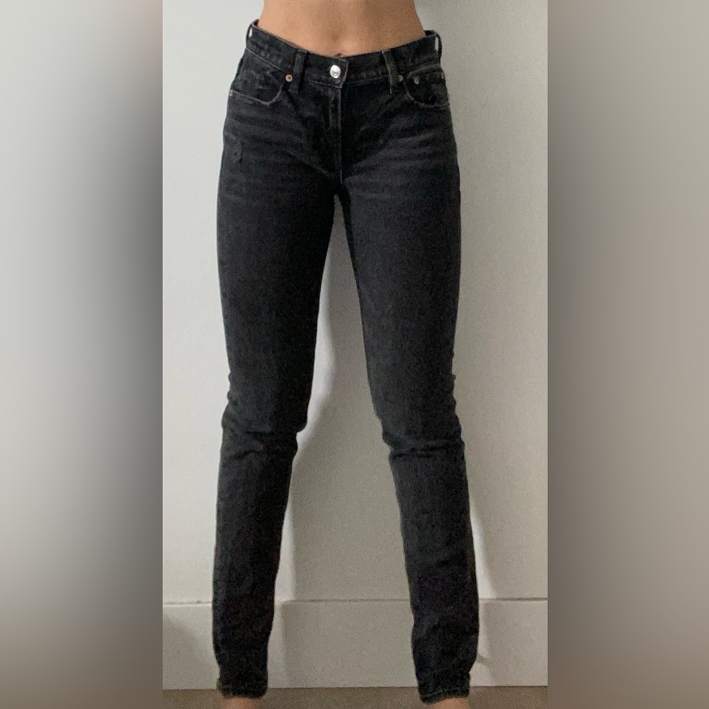American Eagle stretch straight leg jeans, size 2, long, in black